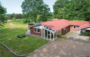 Gorgeous Home In Hejnsvig With Kitchen